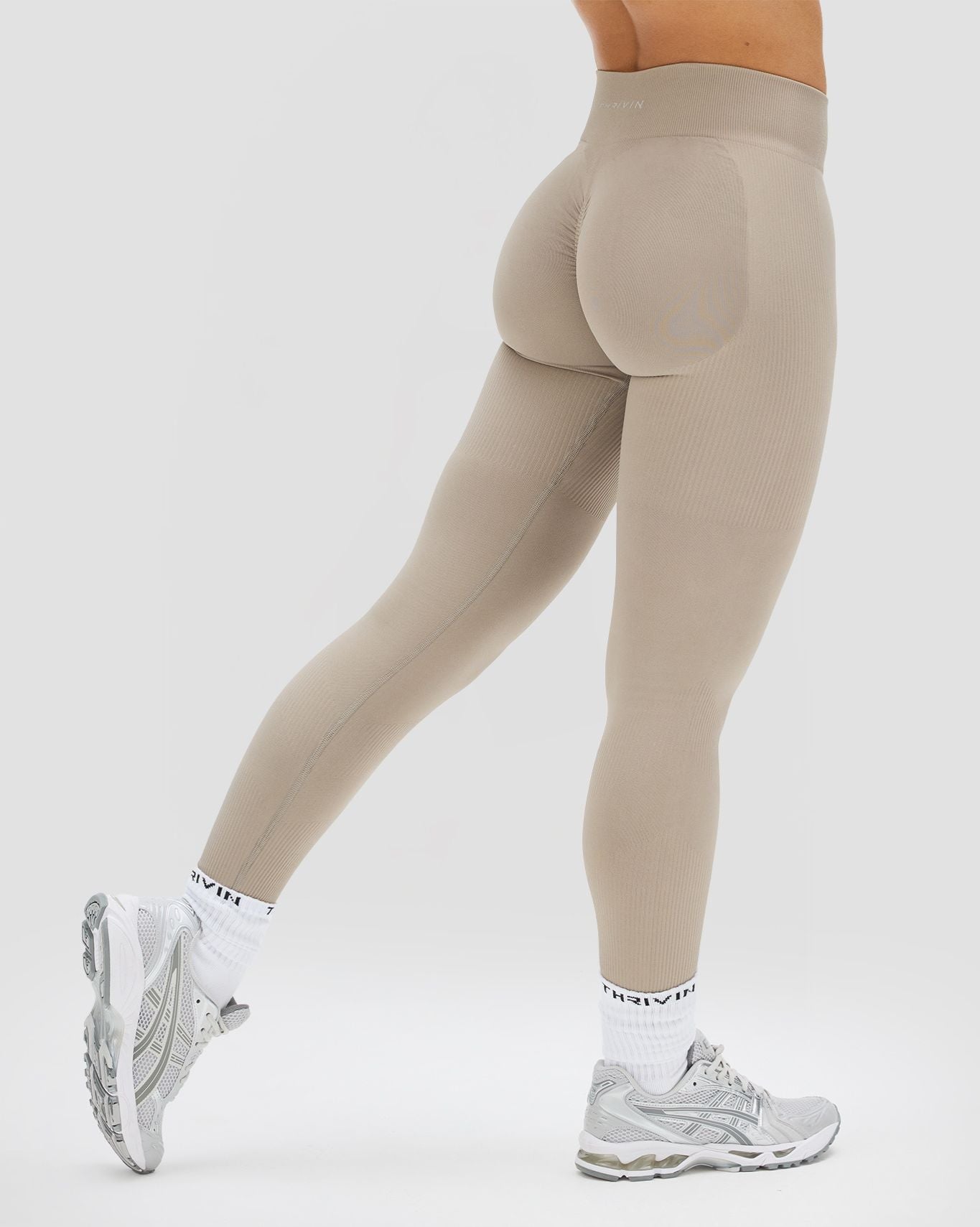 Elevate™ Sculpting Mid Waist Scrunch Leggings | Latte