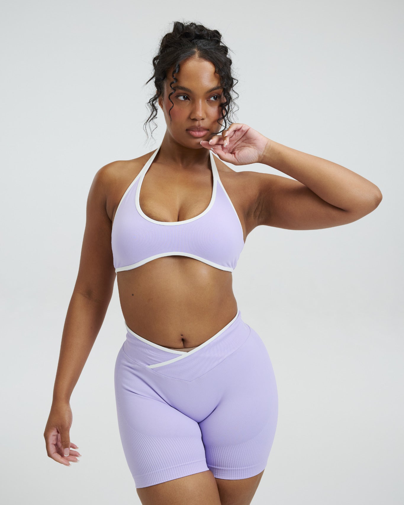 Elevate™ Outline Halterneck Bra | Lilac