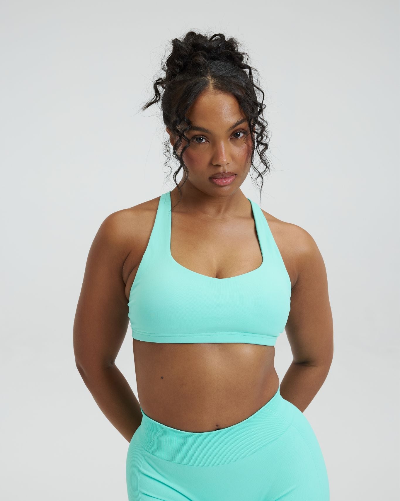 Elevate™ Sculpting Medium Impact Multiway Bra | Clear Tides
