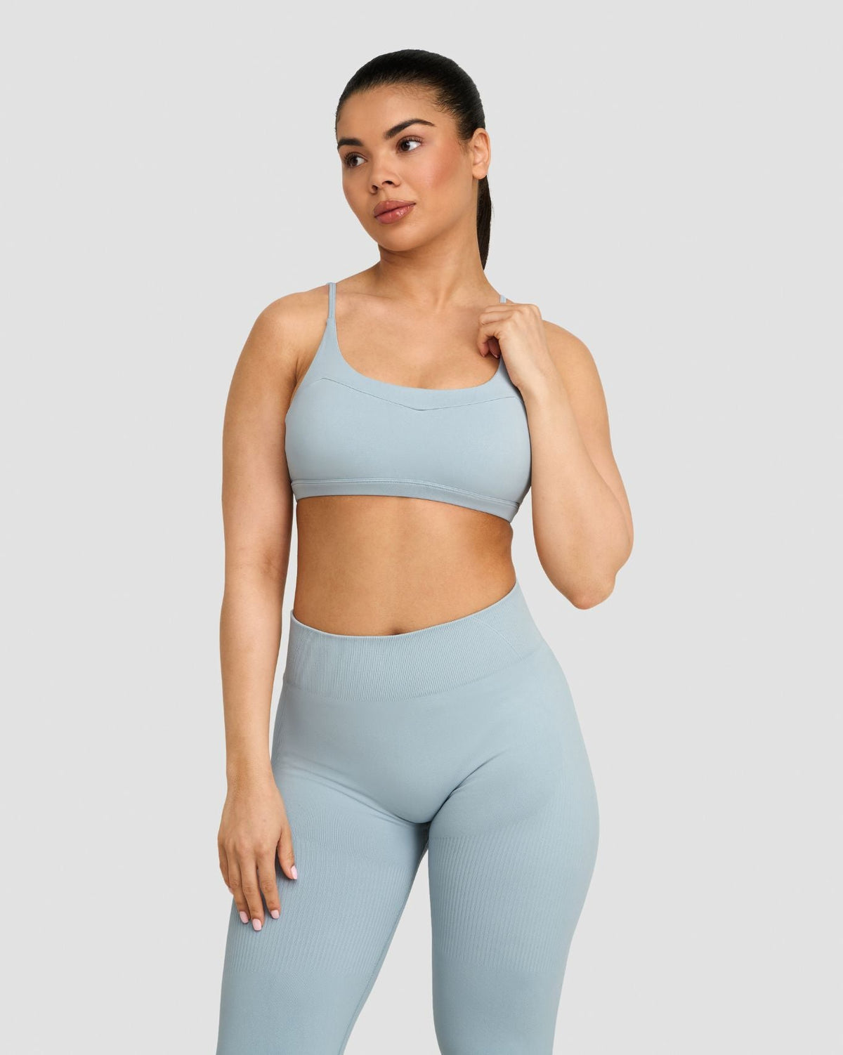 Elevate Sculpting Seamless Scoop Neck Bra in Blue Haze, front view with scoop neckline and underbust band