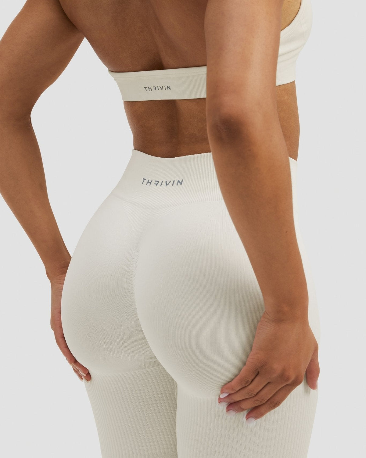 Elevate™ Sculpting Mid Waist Scrunch Leggings | Cream
