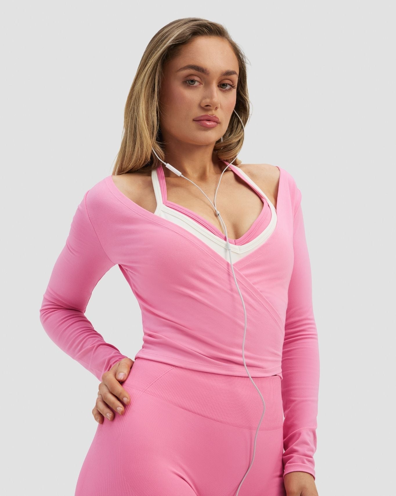 Elevate™ Sculpting Seamless Adjustable Halter Bra | Bubble Pink