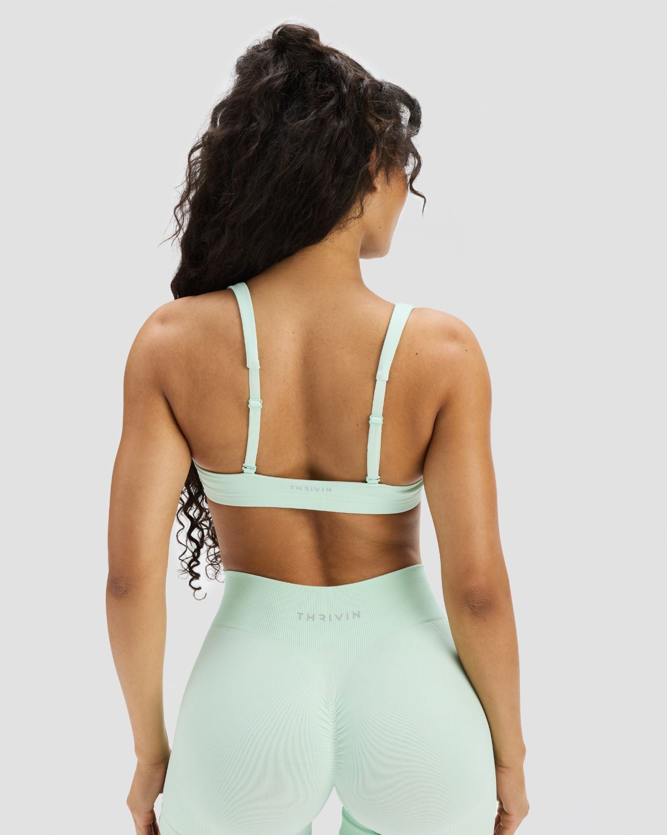 Elevate™ Sculpting Medium Impact Multiway Bra | Mint Julep