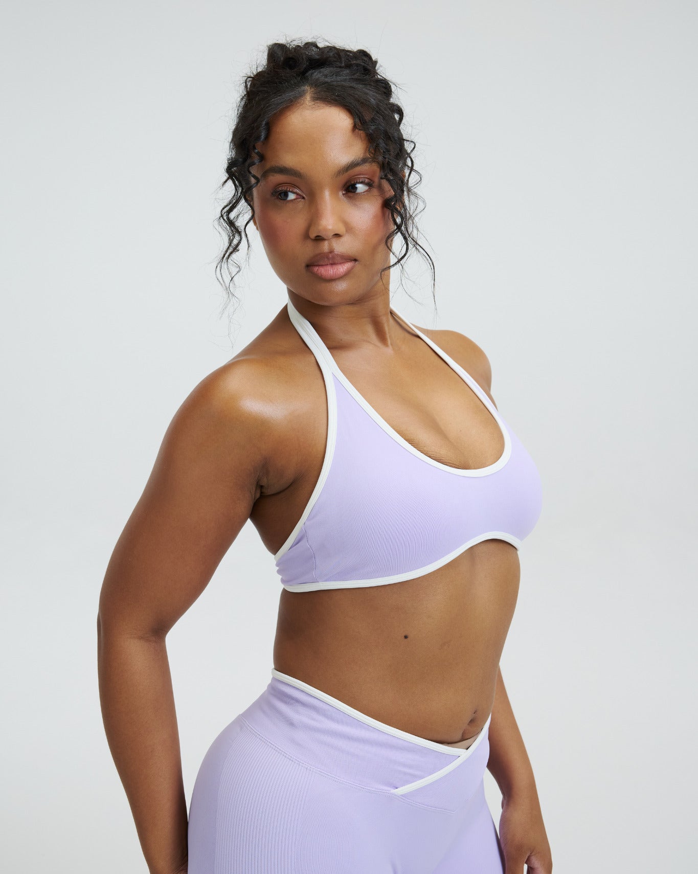 Elevate™ Outline Halterneck Bra | Lilac