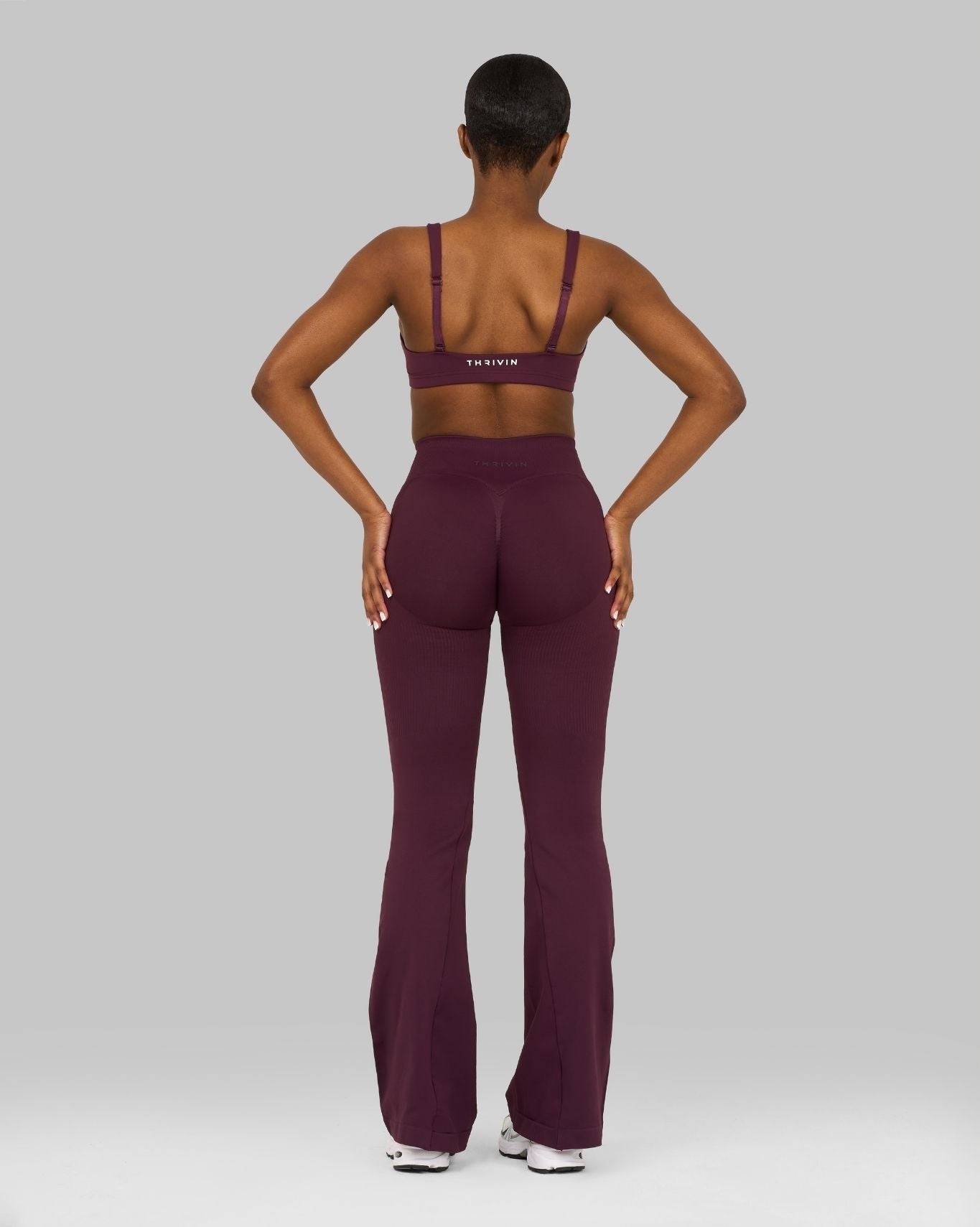 Elevate™ Sculpting Mid V-Waist Flare Leggings | Winter Plum