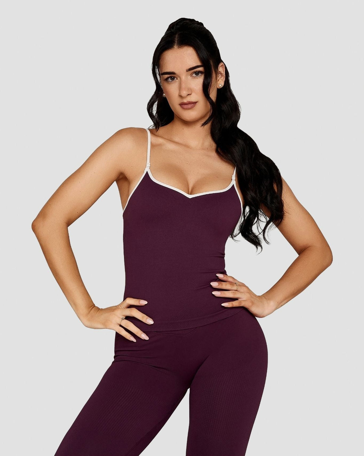 Outline Sweetheart Tanktop | Winter Plum