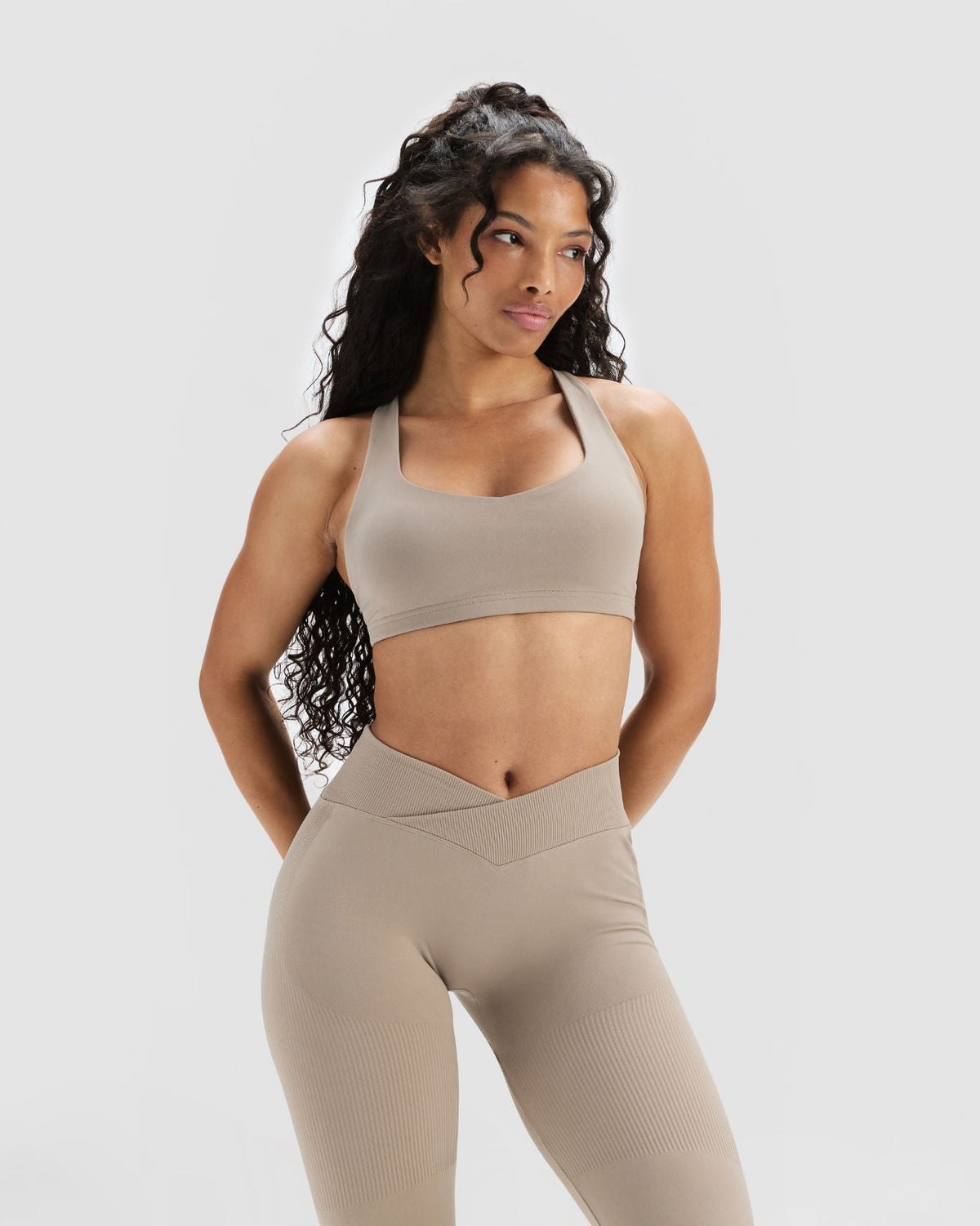Elevate™ Sculpting Medium Impact Multiway Bra | Latte