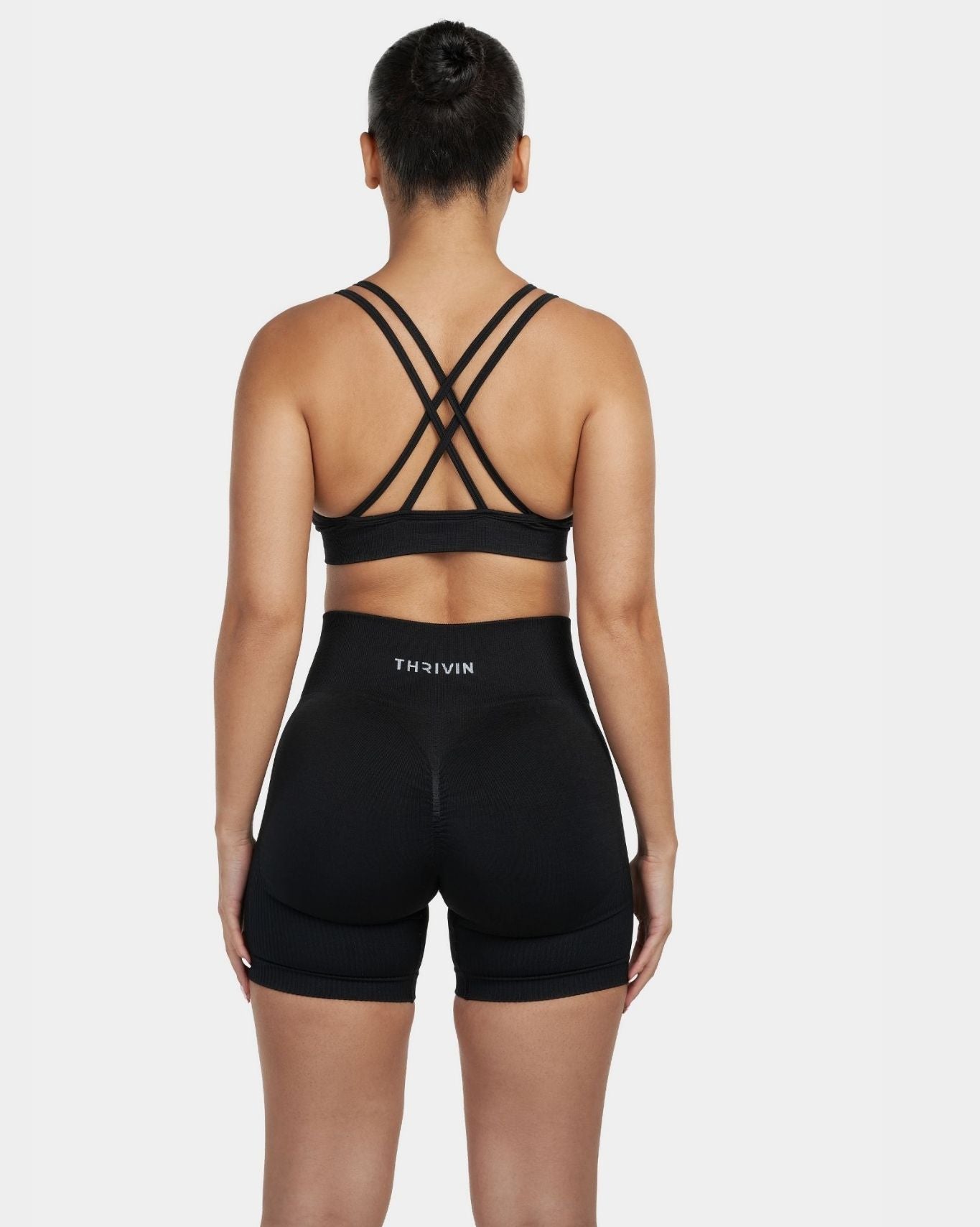 V-Neck Sculpt Seamless Bra | Night Black