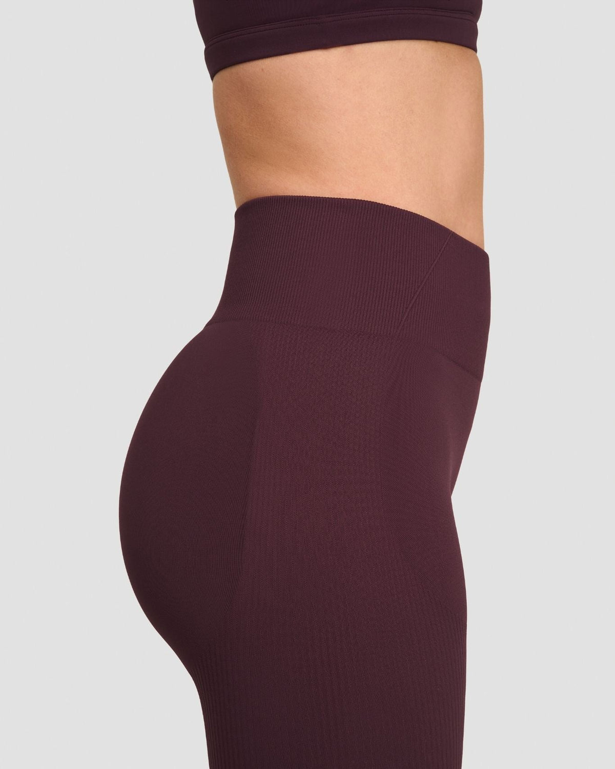 Elevate Sculpting High Waist Scrunch Leggings in Dark Mauve, side close-up of waistband and fit