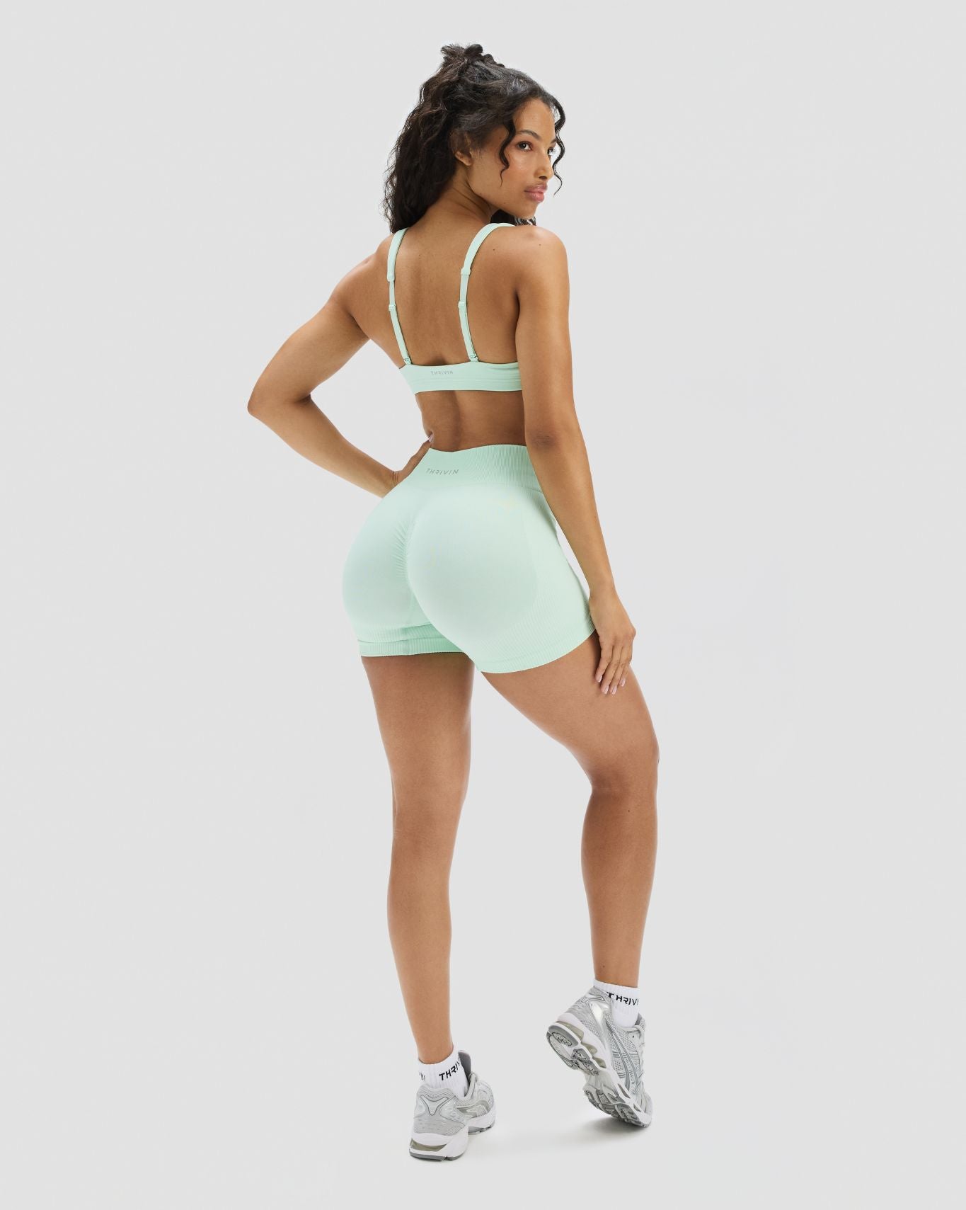 Elevate™ Sculpting Medium Impact Multiway Bra | Mint Julep