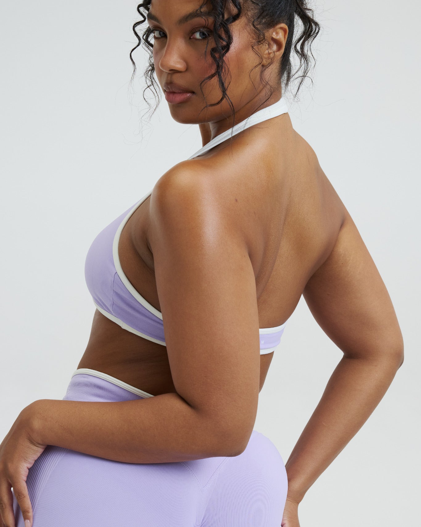 Elevate™ Outline Halterneck Bra | Lilac