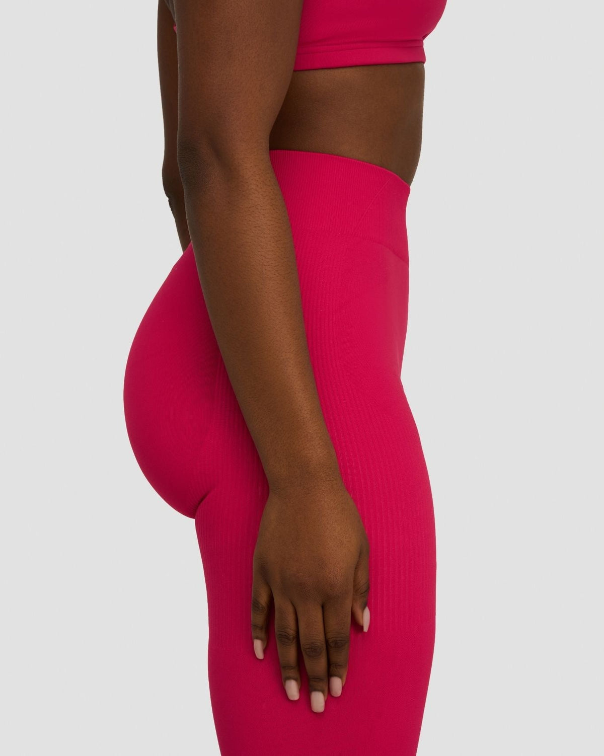 Elevate™ Sculpting Mid Waist Scrunch Leggings | Strawberry