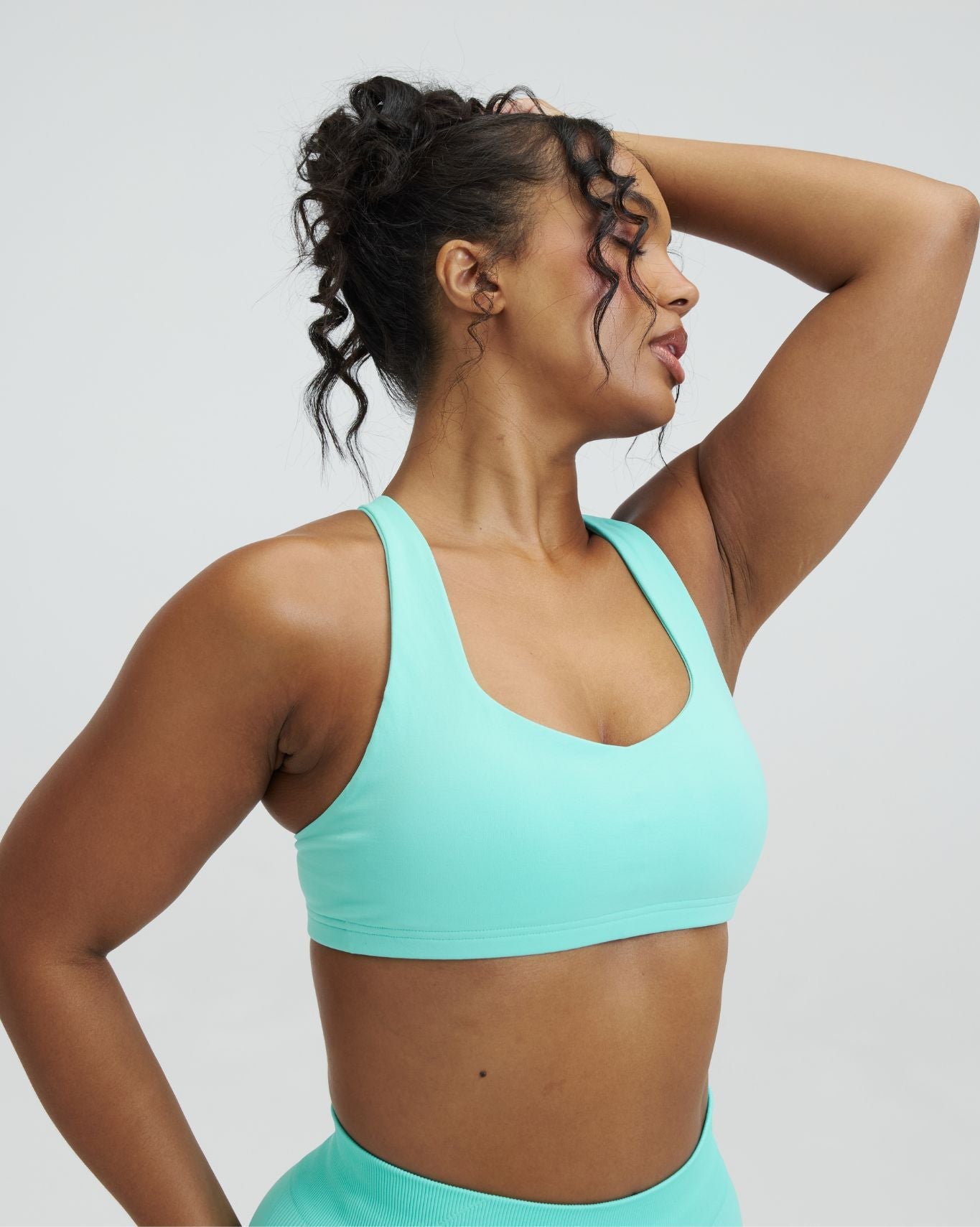 Elevate™ Sculpting Medium Impact Multiway Bra | Clear Tides