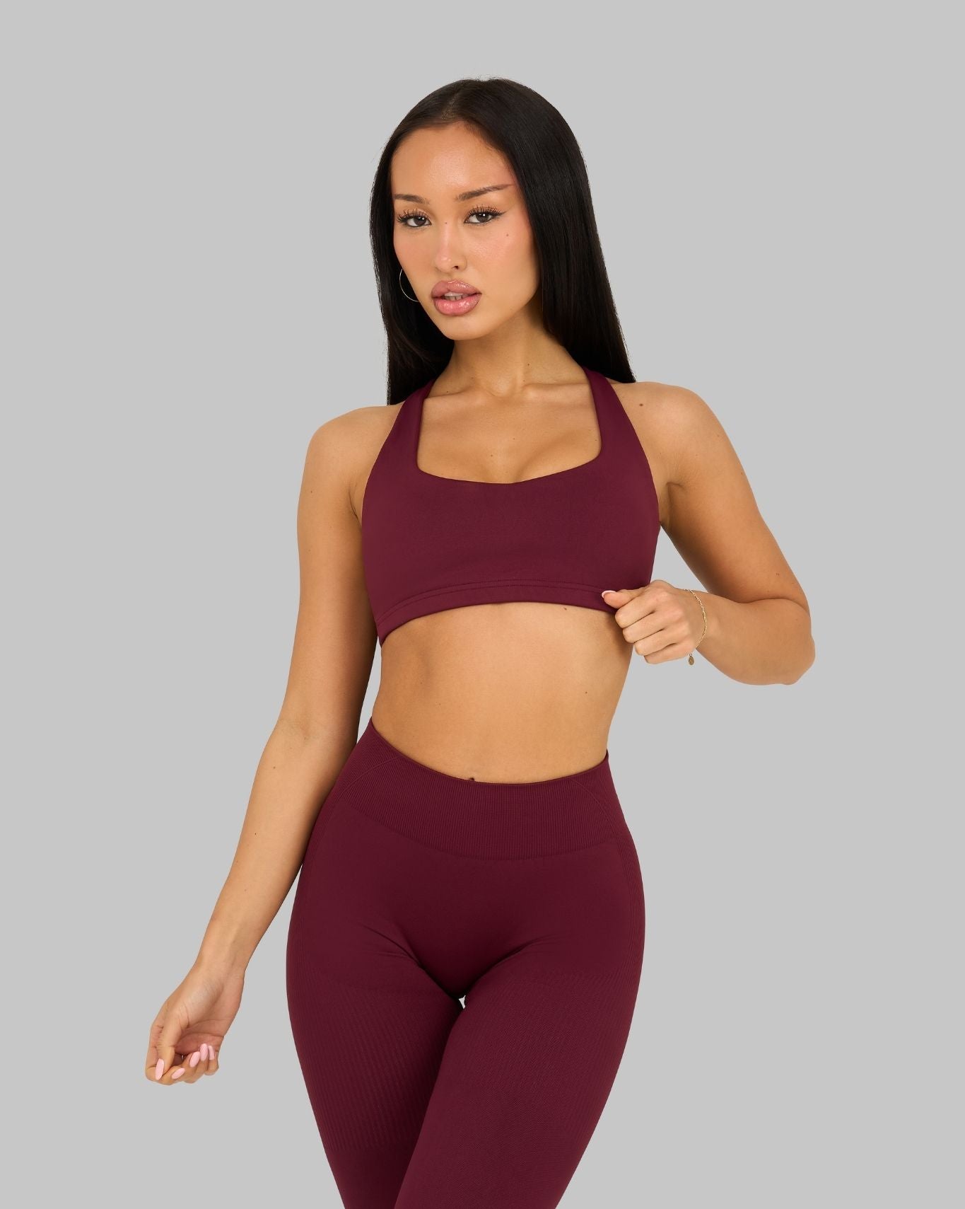 Elevate™ Sculpting Medium Impact Multiway Bra | Cranberry