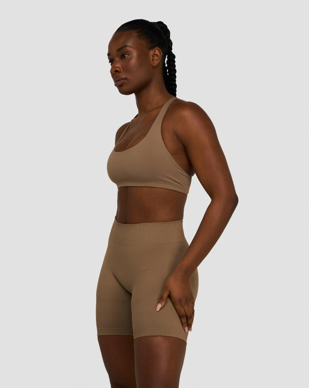 Elevate™ Sculpting Medium Impact Multiway Bra | Toffee