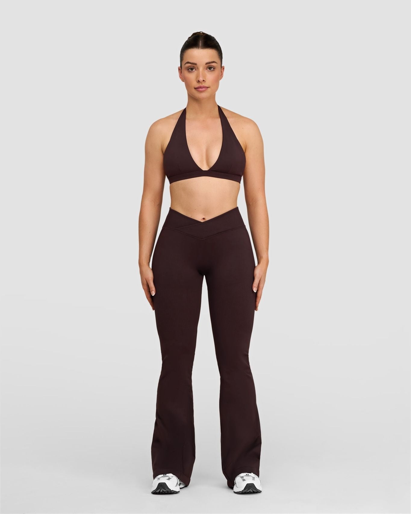 Elevate™ Sculpting Mid V-Waist Scrunch Flare | Coffee