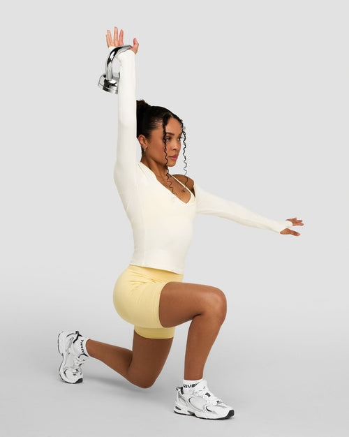 Elevate™ Sculpting Seamless V-Neck Top | Cream