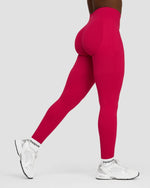 Elevate™ Sculpting Mid Waist Scrunch Leggings | Strawberry