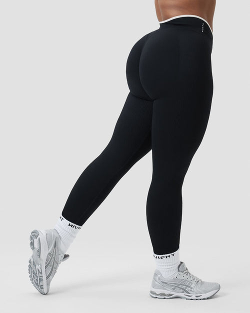 Elevate™ Outline V High Waist Leggings | Night Black