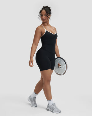 Elevate™ Outline Cross Back Tank Top | Night Black