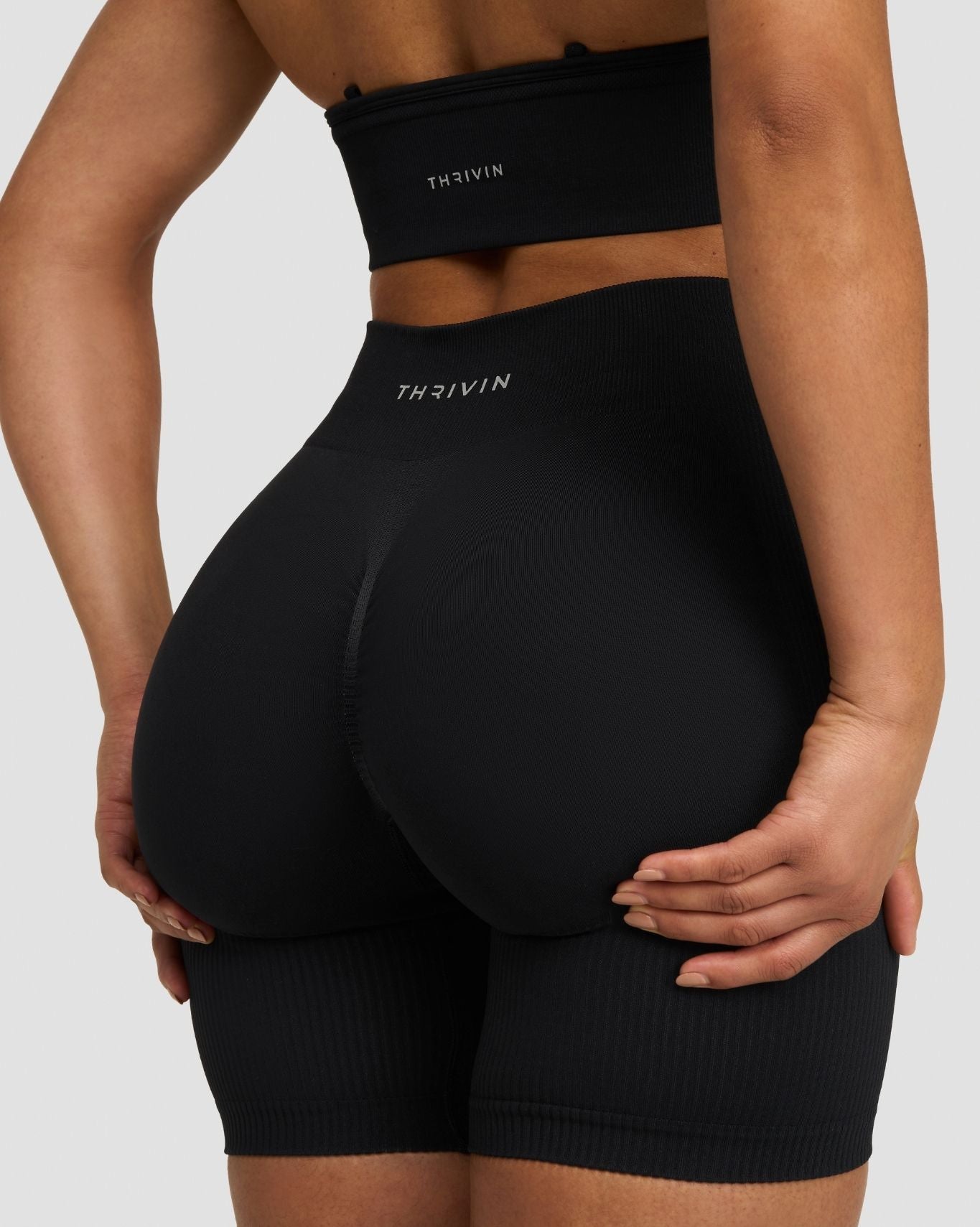 Elevate™ Sculpting Mid Waist Scrunch Shorts | Night Black
