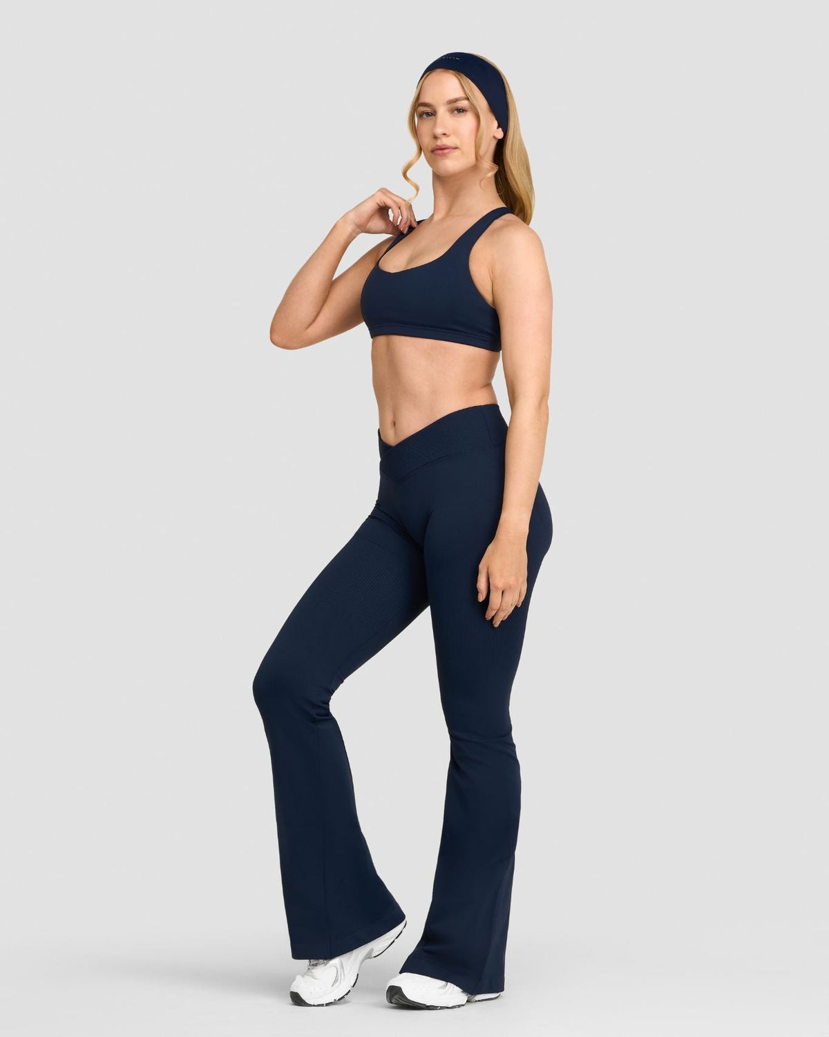Elevate™ Sculpting Medium Impact Multiway Bra | Midnight Navy