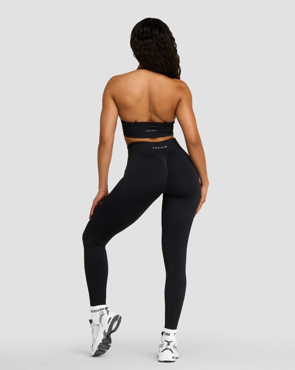 Elevate™ Sculpting Mid Waist Scrunch Leggings | Night Black