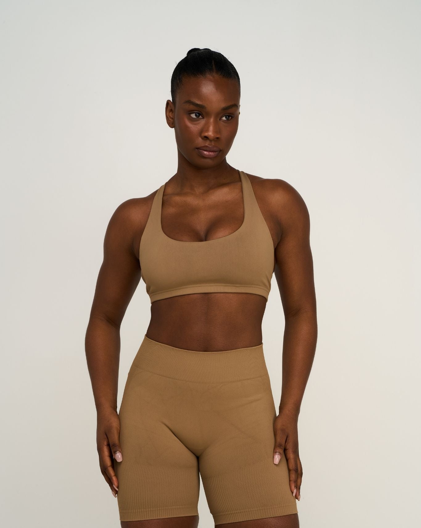 Elevate™ Sculpting Medium Impact Multiway Bra | Toffee