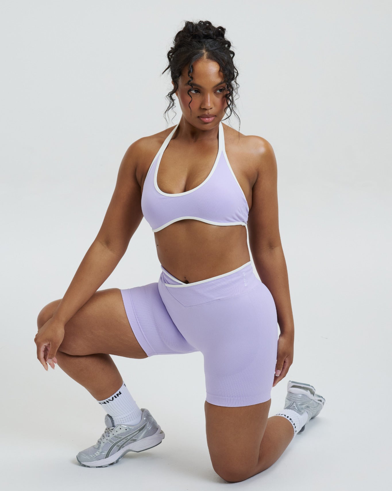 Elevate™ Outline Short Scrunch Shorts | Lilac