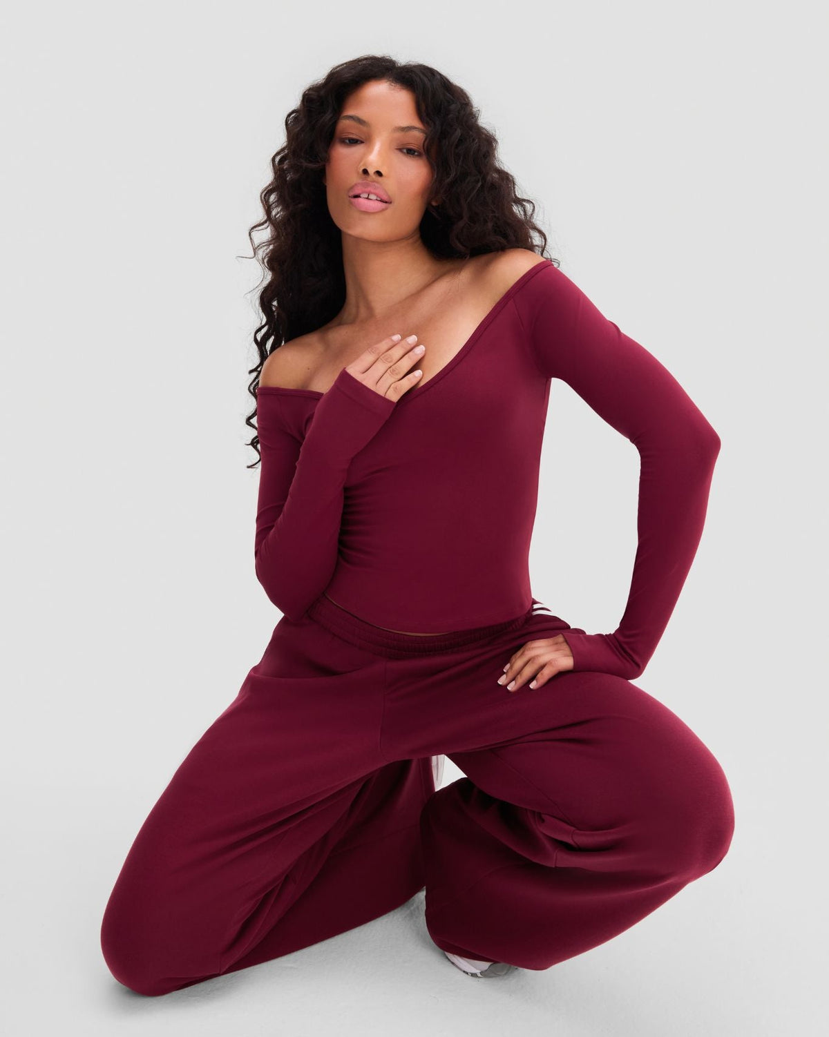 Elevate™ Sculpting Seamless V-Neck Top | Fine Wine