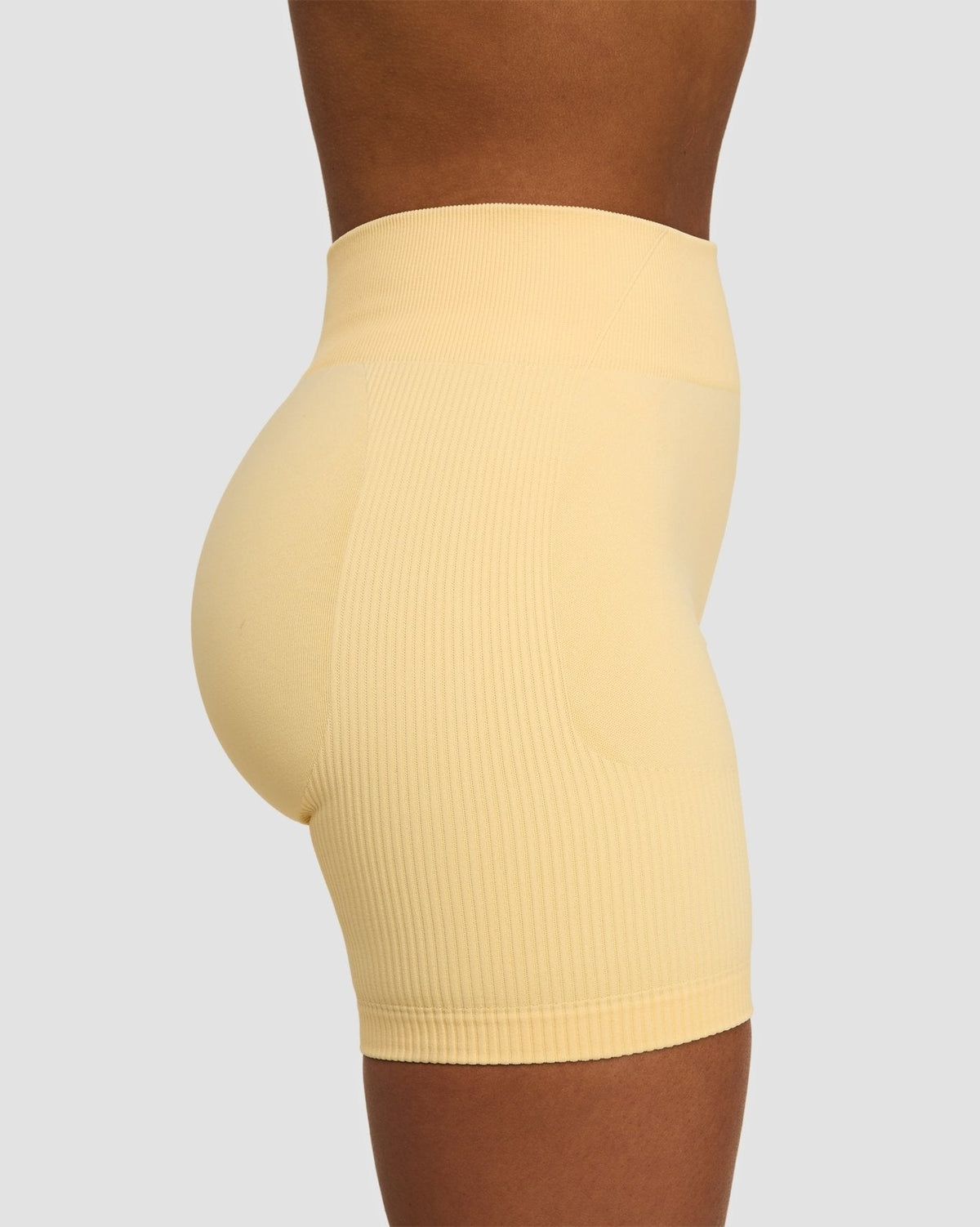 Elevate™ Sculpting Mid Waist Scrunch Shorts | Golden Butter