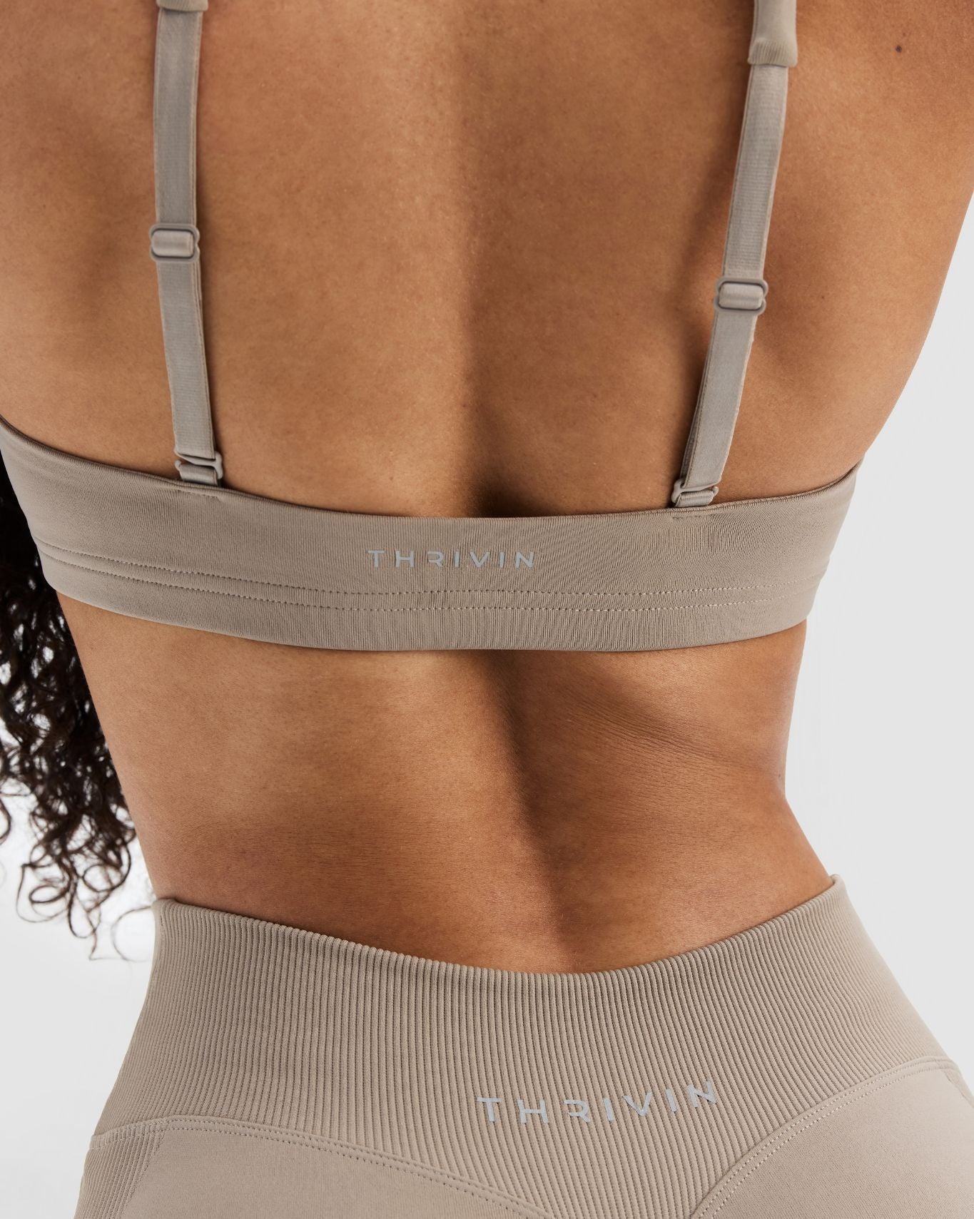 Elevate™ Sculpting Medium Impact Multiway Bra | Latte