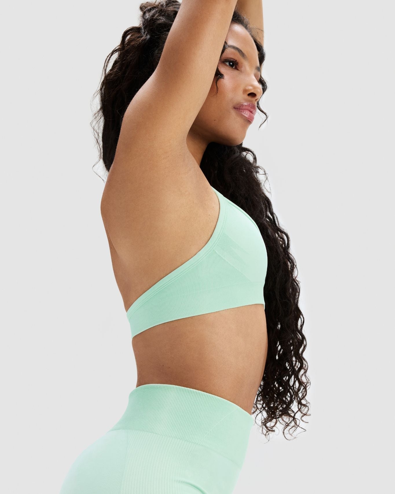 Elevate™ Sculpting Seamless Adjustable Halter Bra | Mint Julep