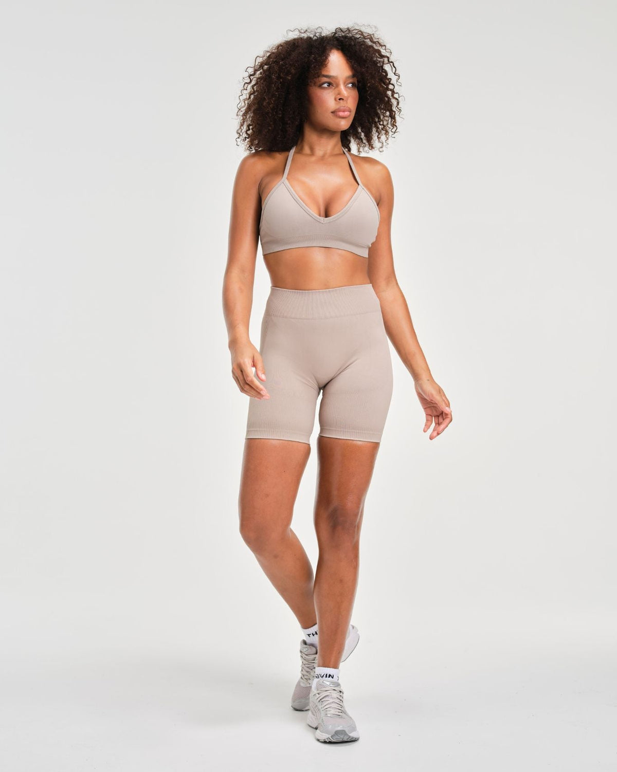 Elevate™ Sculpting Mid Waist Scrunch Shorts | Latte