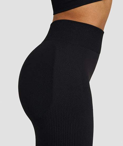Compression ribbing around the legs